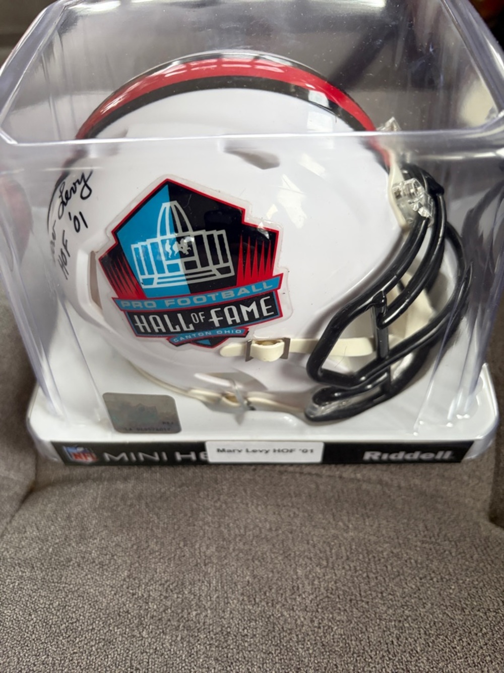 Riddell Pro Football Hall of Fame Mini Helmet -MARV LEVY HOF autographed
